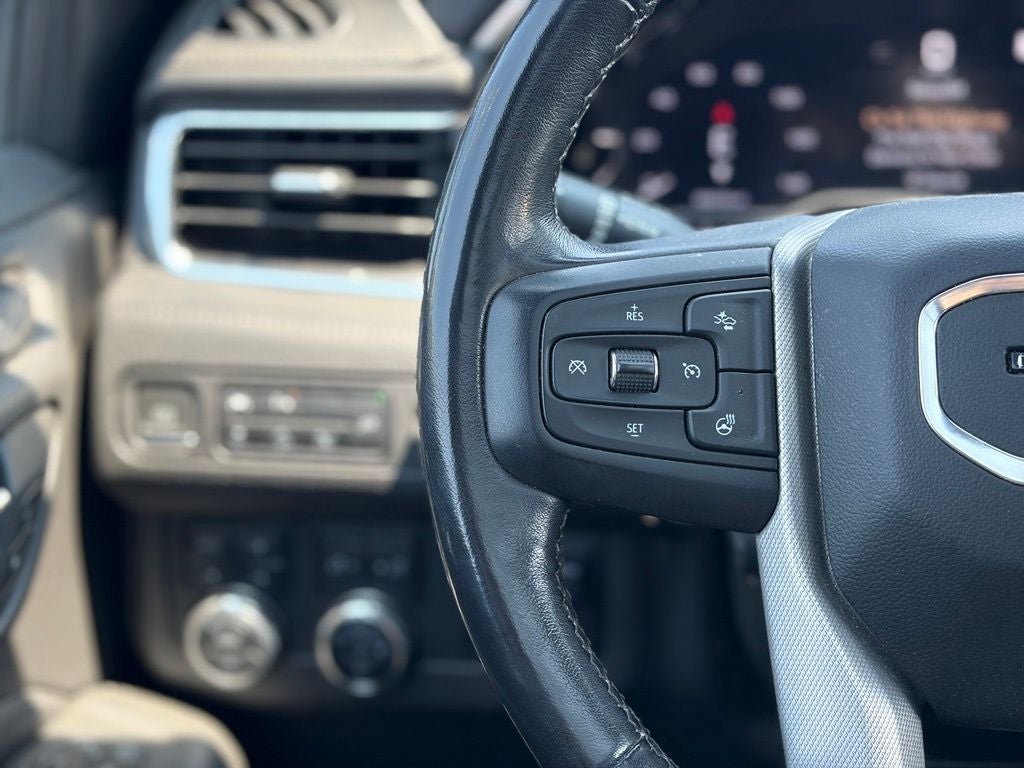 2022 GMC Yukon 4WD Denali
