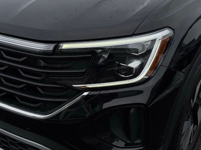 2025 Volkswagen Atlas Cross Sport 2.0T SE w/Technology