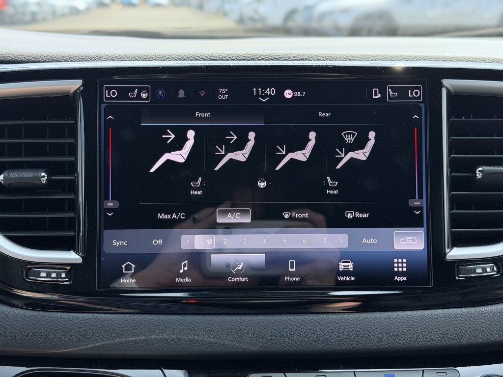 2025 Chrysler Pacifica Select * Certified Pre-Owned *