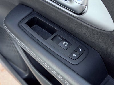 2025 Chrysler Pacifica Limited * Certified Pre-Owned *