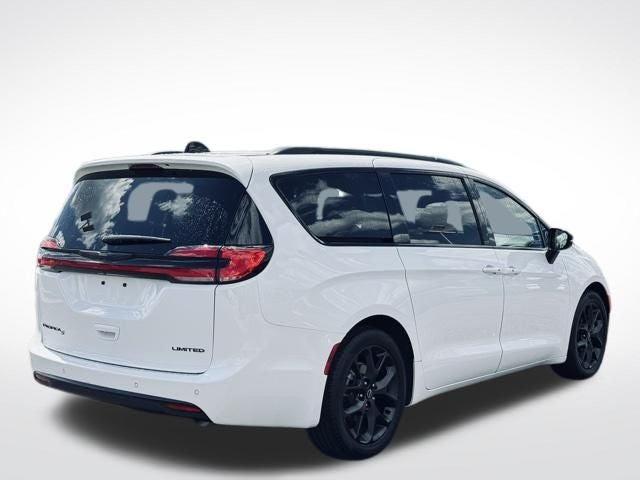 2025 Chrysler Pacifica Limited