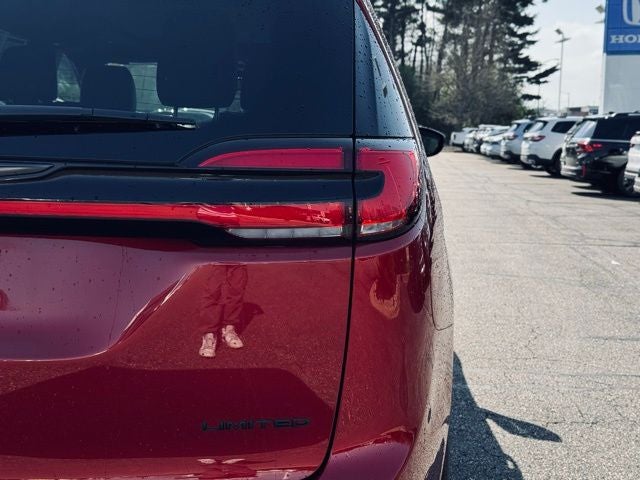 2025 Chrysler Pacifica Limited