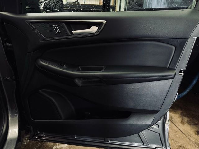 2023 Ford Edge SE