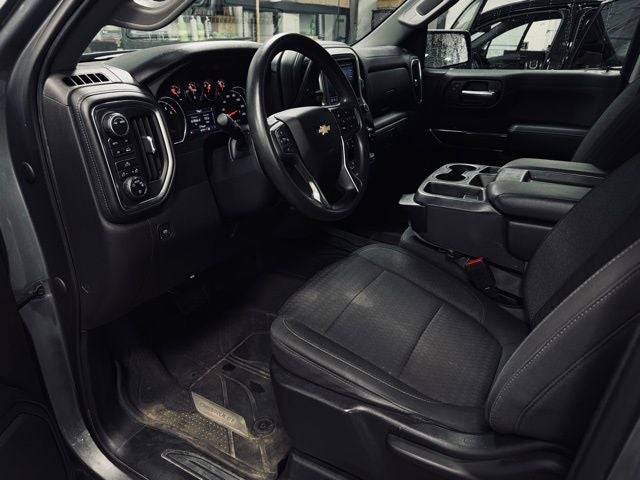 2020 Chevrolet Silverado 1500 4WD Crew Cab Short Bed LT