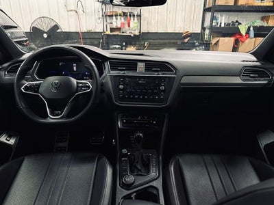 2022 Volkswagen Tiguan 2.0T SE R-Line Black