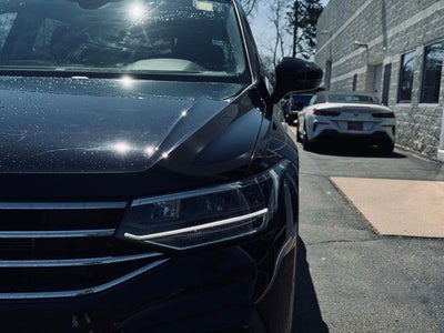 2023 Volkswagen Tiguan 2.0T SE