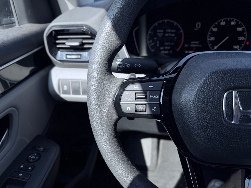 2023 Honda Pilot AWD LX