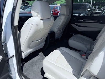 2023 Buick Enclave Essence AWD