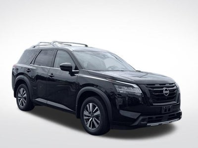 2024 Nissan Pathfinder SL 4WD