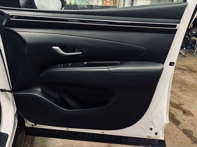 2023 Hyundai TUCSON SE