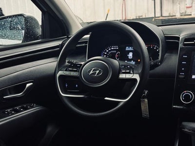 2023 Hyundai TUCSON SE