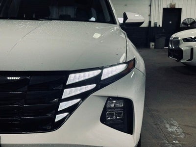 2023 Hyundai TUCSON SE