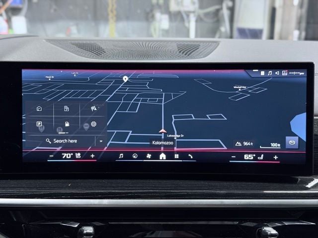 2024 BMW X5 M60i