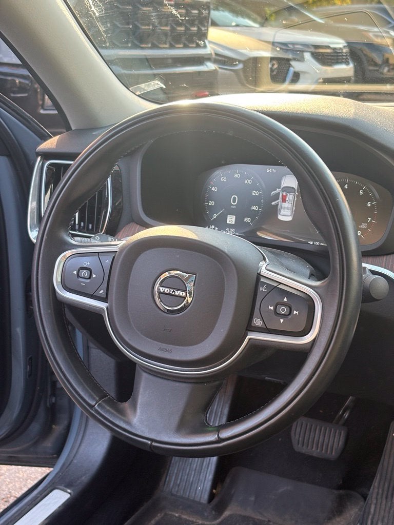 2022 Volvo S60 B5 Momentum