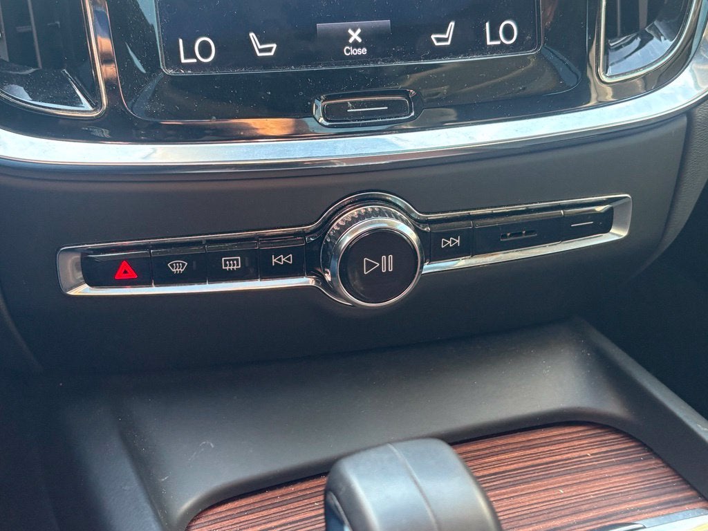 2022 Volvo S60 B5 Momentum