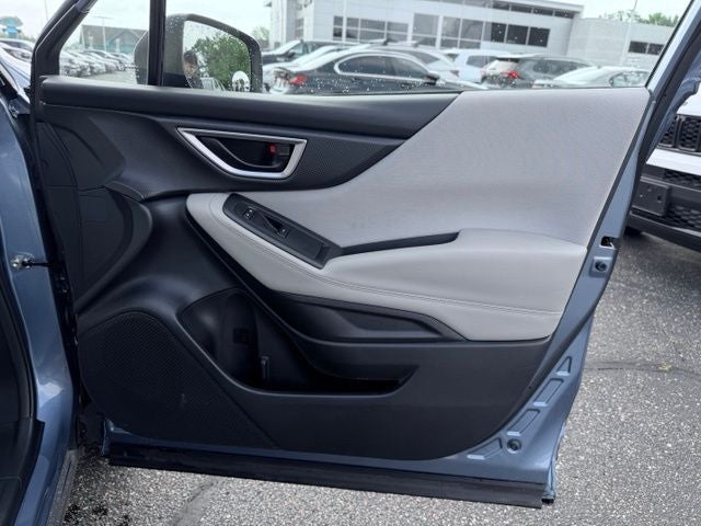 2023 Subaru Forester Base