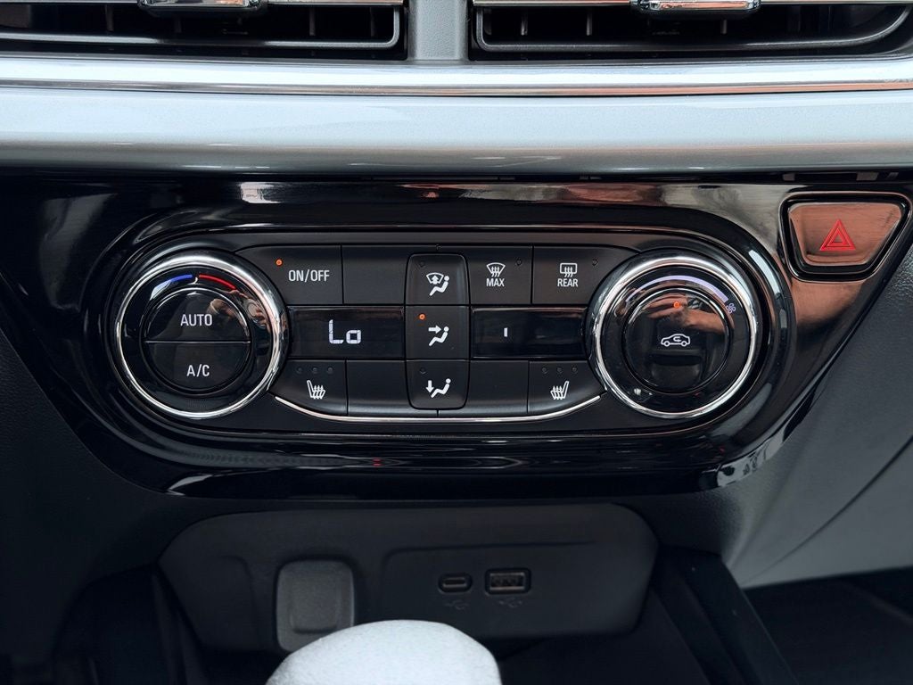 2024 Chevrolet Trax FWD LT