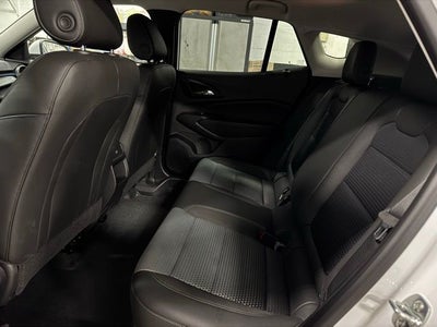 2025 Chevrolet Trax FWD LT