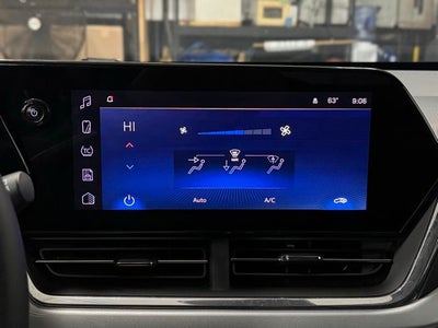 2025 Chevrolet Trax FWD LT