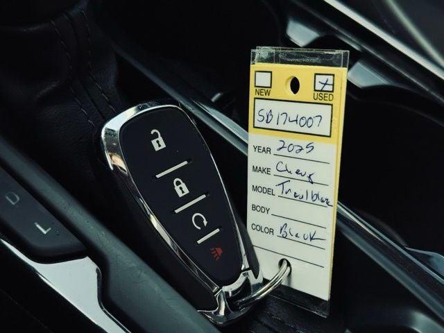 2025 Chevrolet TrailBlazer AWD LT
