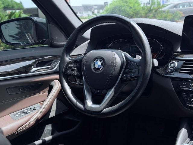 2021 BMW 5 Series xDrive
