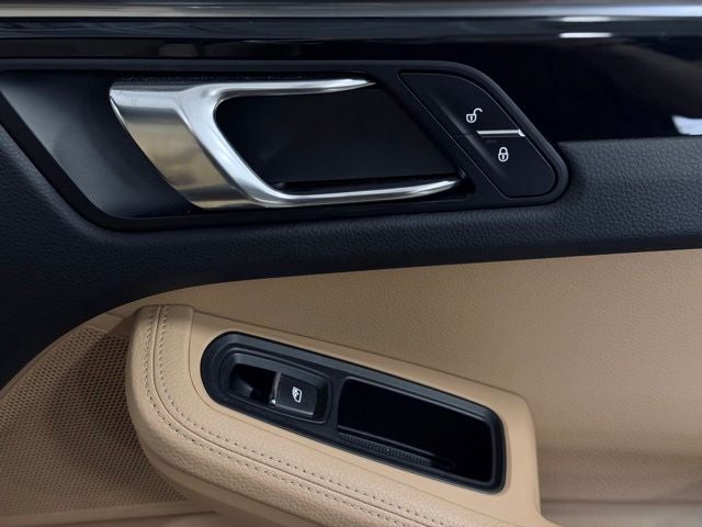 2017 Porsche Macan Base