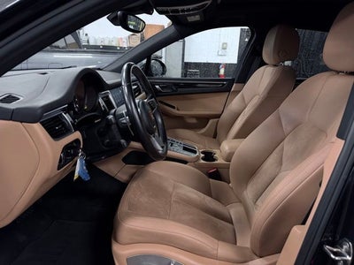 2017 Porsche Macan Base