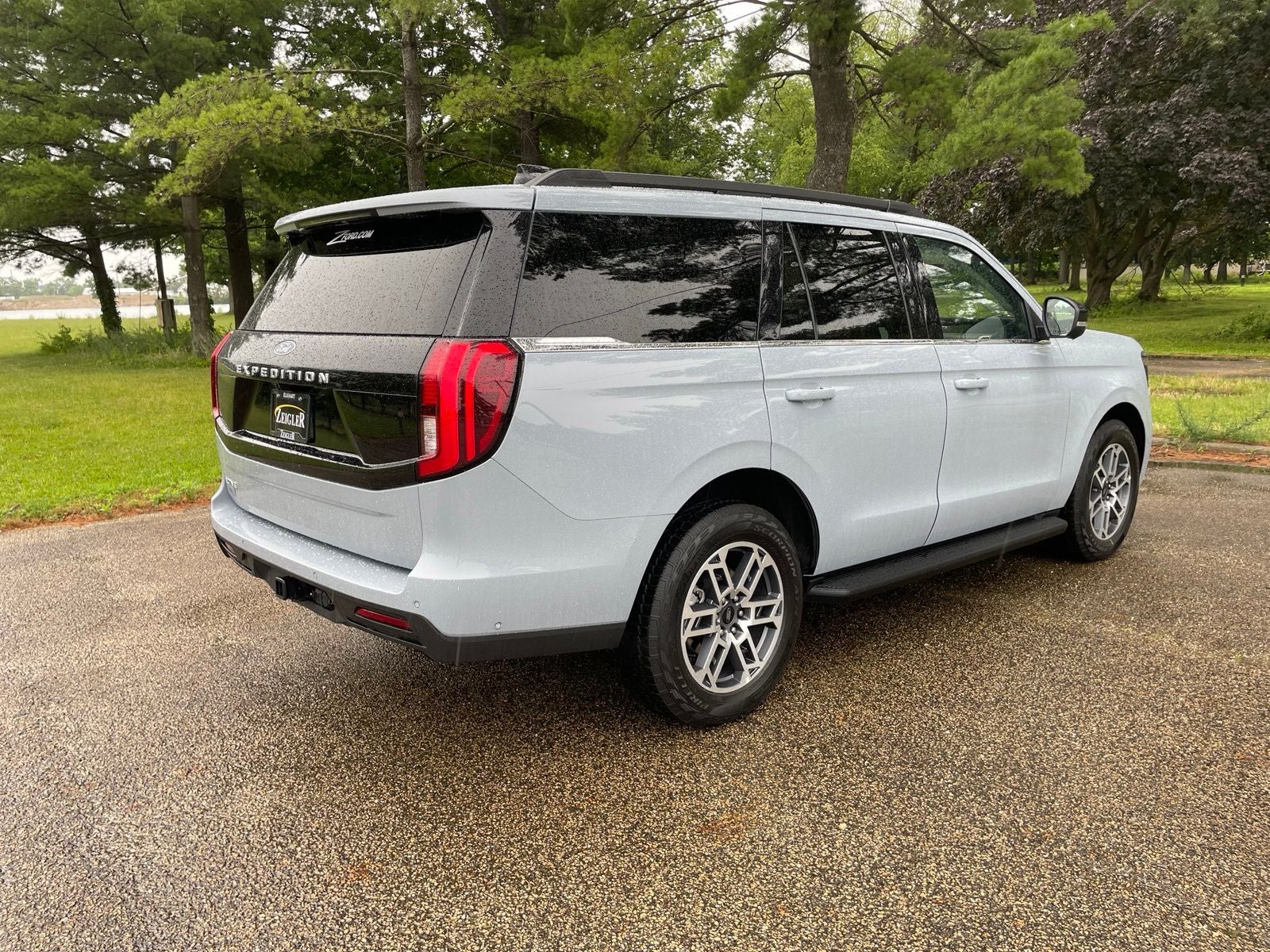 2025 Ford Expedition Active