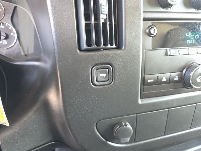 2009 Chevrolet Express 3500 Work Van Cutaway