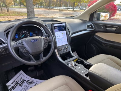 2023 Ford Edge SE