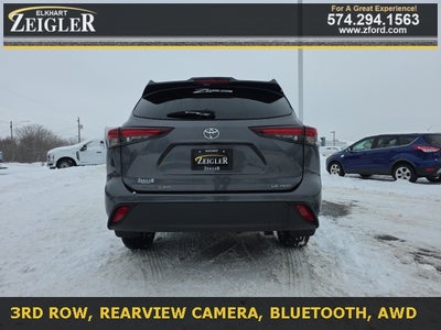 2024 Toyota Highlander LE