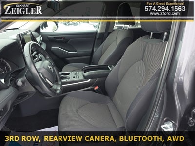 2024 Toyota Highlander LE