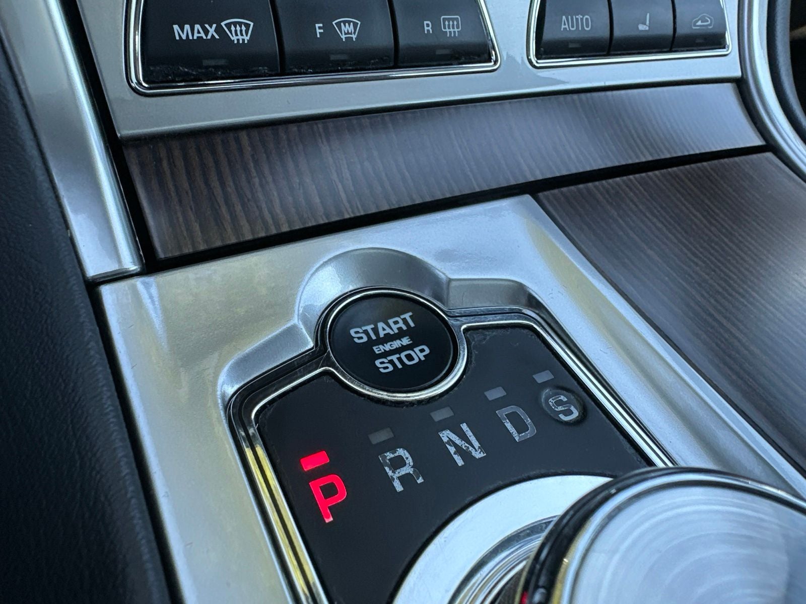 2014 Jaguar XF V6 SC