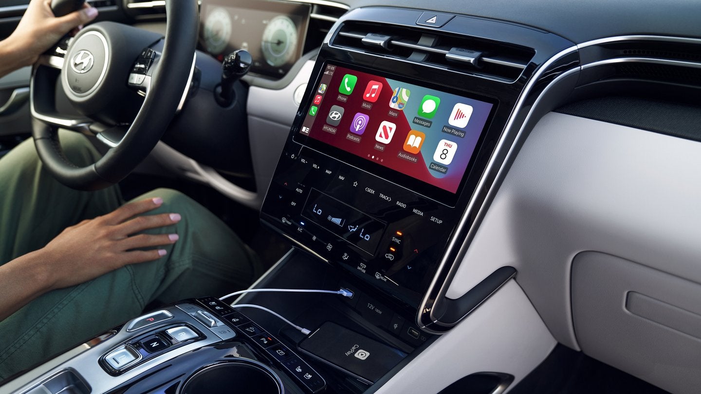 2022 Tucson Interior | Zeigler Hyundai of Holland in Holland MI